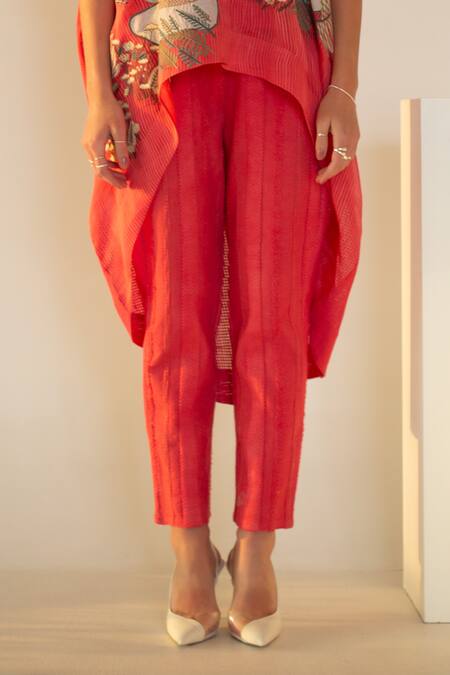 Buy_Oja_Red Linen, Handloom Cotton Embroidery Leaf Crochet Patch Work Kurta With Pant _Online_at_Aza_Fashions