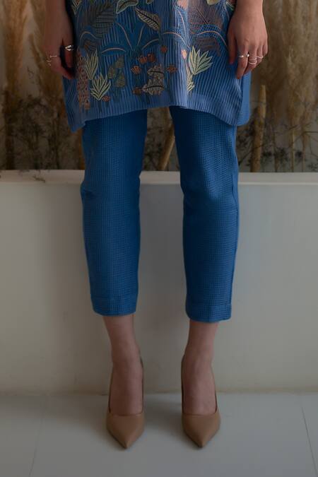 Shop Oja Blue Linen, Canvas Applique Collared Leaves Knit Work Kurta With Pant Online at Aza Fashions Shop_Oja_Blue Linen, Canvas Applique Collared Leaves Knit Work Kurta With Pant _Online_at_Aza_Fashions