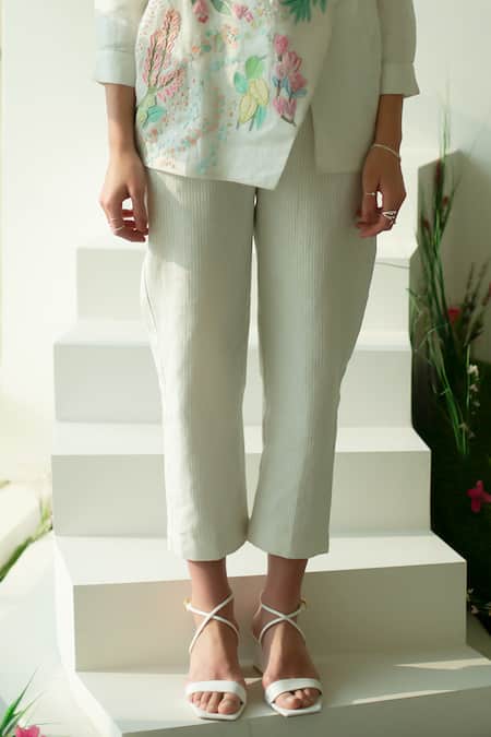 Buy Oja White Gingham, Linen Sequins, Beads Floral Embroidered Short Kurta With Pant Online at Aza Fashions Buy_Oja_White Gingham, Linen Sequins, Beads Floral Embroidered Short Kurta With Pant _Online_at_Aza_Fashions