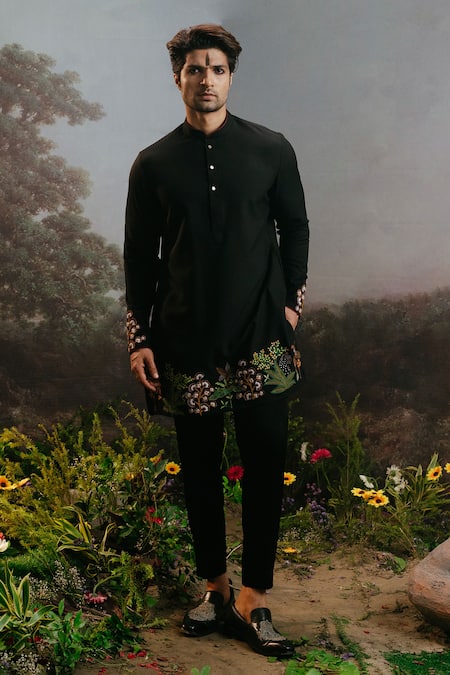 YAJY by Aditya Jain Black Fancy Fabric Embroidered Floral Prahasta Garden Kurta And Pant Set 