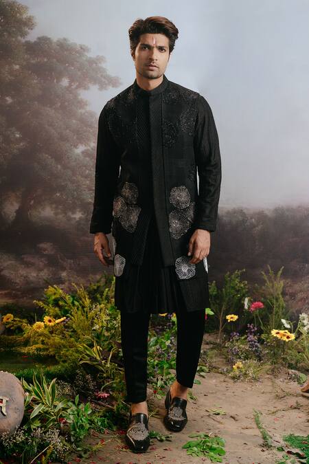 Yajy By Aditya Jain_Black Silk Cut Work, Embroidery Musk Bloom Long Bundi Set _Online_at_Aza_Fashions