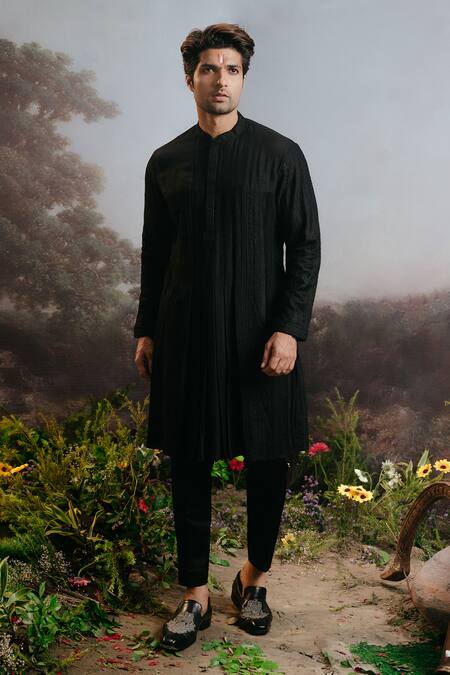 Yajy By Aditya Jain_Black Silk Embroidery Avyaay Resham Bloom Vine Kali Kurta With Trouser _Online_at_Aza_Fashions