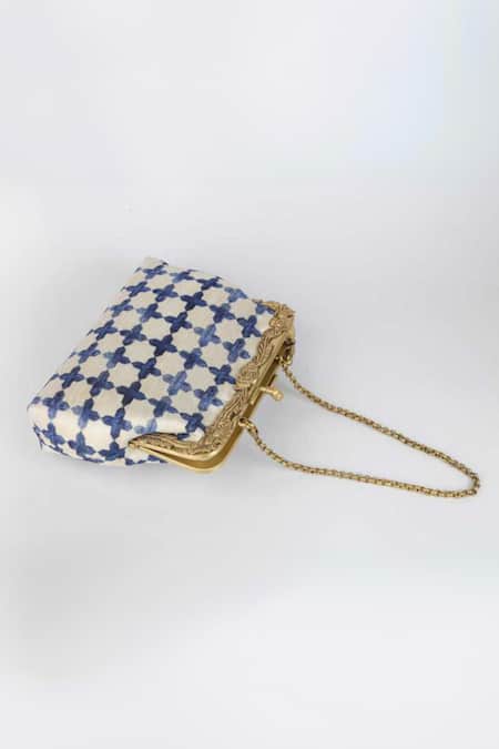 Vareli Bafna Jaali Floret Print Clutch 