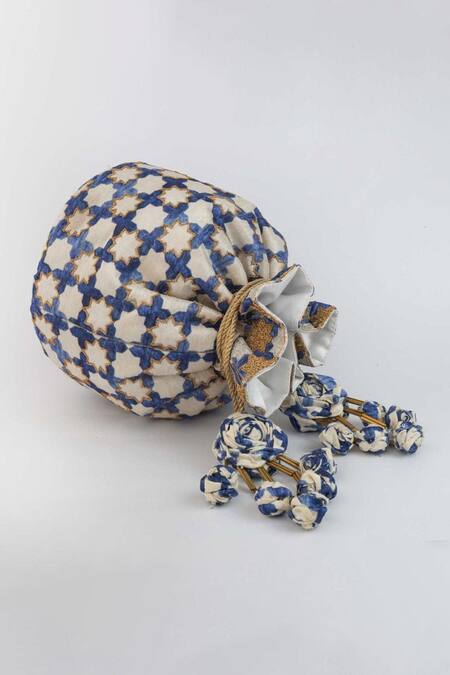 Vareli Bafna_Off White Embroidery, Tassels Florin Dori Jaali Potli Bag _Online_at_Aza_Fashions