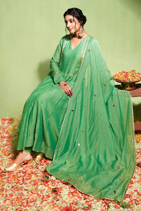 Almaari By Pooja Patel Green Chanderi, Silk Gota Patti V-neck Vibha Embroidered Anarkali Pant Set Online at Aza Fashions Almaari By Pooja Patel_Green Chanderi, Silk Gota Patti V-neck Vibha Embroidered Anarkali Pant Set _Online_at_Aza_Fashions