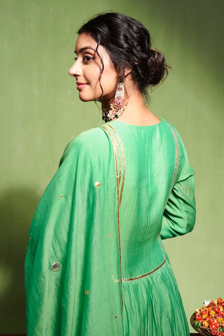 Almaari By Pooja Patel Green Chanderi, Silk Gota Patti V-neck Vibha Embroidered Anarkali Pant Set at Aza Fashions Almaari By Pooja Patel_Green Chanderi, Silk Gota Patti V-neck Vibha Embroidered Anarkali Pant Set _at_Aza_Fashions