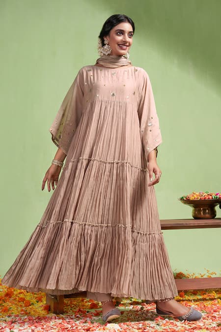 Almaari By Pooja Patel_Pink Chanderi , Gota Patti Round Aarohi Embroidered Anarkali Pant Set _Online_at_Aza_Fashions