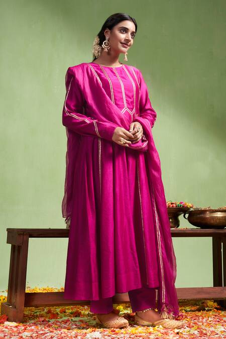 Buy_Almaari By Pooja Patel_Pink Chanderi Silk, Organza, Pratibha Geometric Embroidered Anarkali Pant Set _Online_at_Aza_Fashions