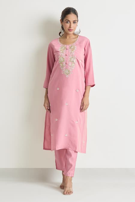 Buy_Samyukta Singhania_Peach Viscose, Chanderi, Jacquard Embroidery, Zari Round Neck Zardozi Kurta Set _Online_at_Aza_Fashions