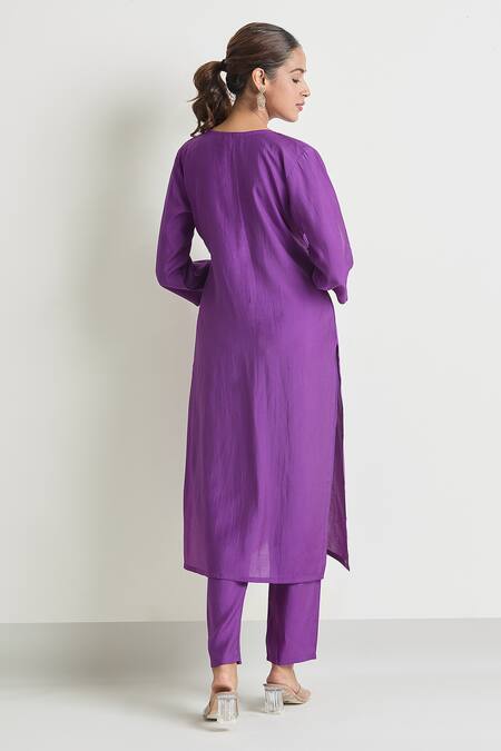 Shop Naintara Bajaj Wine Viscose, Chanderi, Chiffon Embroidery, Zari Zardozi Floral Kurta Set at Aza Fashions Shop_Naintara Bajaj_Wine Viscose, Chanderi, Chiffon Embroidery, Zari Zardozi Floral Kurta Set_at_Aza_Fashions