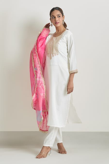 Buy_Samyukta Singhania_Off White Viscose, Chanderi, Nylon Embroidery, Zari Round Neck Thread Kurta Set_Online_at_Aza_Fashions
