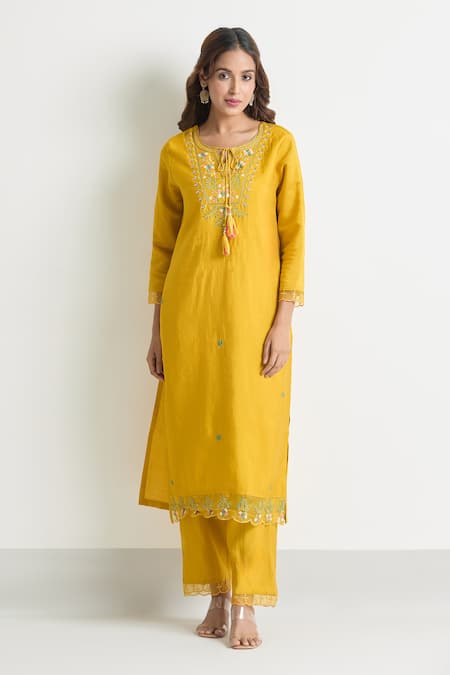 Naintara Bajaj_Yellow Chanderi, Crepe, Silk Tassels, Embroidery Keyhole Floral Yoke Kurta Set _Online_at_Aza_Fashions
