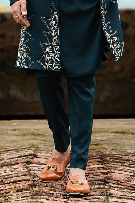 Courtyard By Abhi_Green Lycra Embroidery Teal Stellar Bloom Set _Online_at_Aza_Fashions