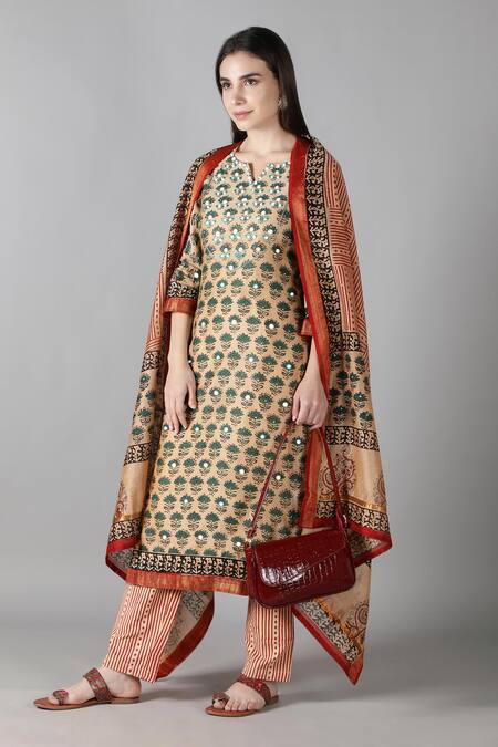 Buy_Sheeshakari_Beige Silk Embroidery, Mirrors Split V-neck Floral Pattern Kurta Pant Set 