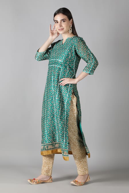 Buy_Sheeshakari_Green Silk, Cotton Mirrors Split V-neck And Tikki Embroidered Kurta Pant Set _Online_at_Aza_Fashions