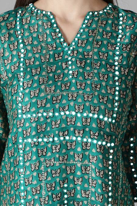 Sheeshakari_Green Silk, Cotton Mirrors Split V-neck And Tikki Embroidered Kurta Pant Set _at_Aza_Fashions