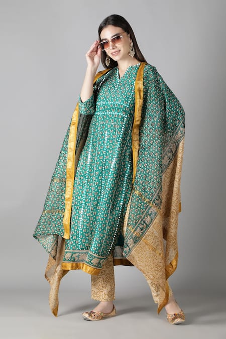 Buy_Sheeshakari_Green Silk, Cotton Mirrors Split V-neck And Tikki Embroidered Kurta Pant Set 