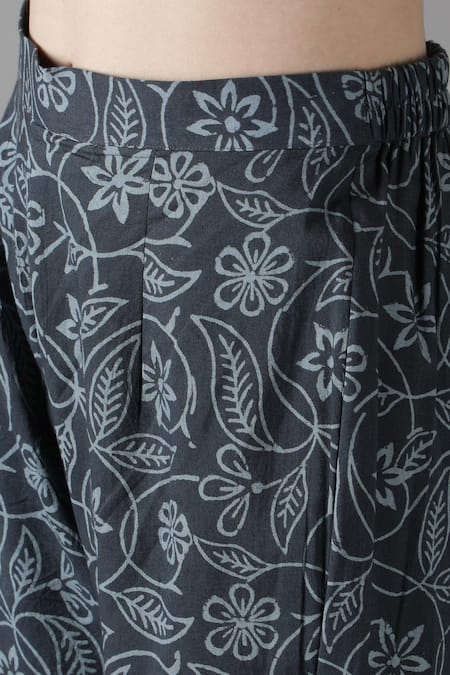 Sheeshakari_Purple Silk Mirrors, Beads Split V-neck And Embroidered Kurta Pant Set _Online_at_Aza_Fashions