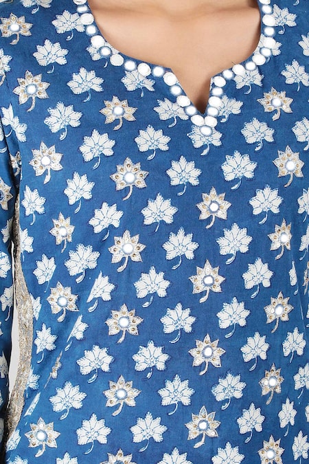 Shop_Sheeshakari_Blue Silk Mirrors, Sequins Split V-neck Embroidered Kurta _Online_at_Aza_Fashions