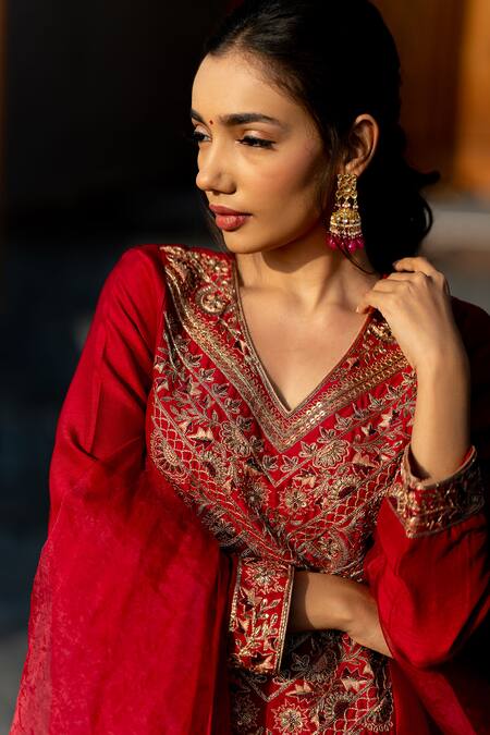 Buy World of Sugandh Pink Silk Embroidery V-neck Radiance Gul Blossom Kurti Sharara Set Online at Aza Fashions Buy_World of Sugandh_Pink Silk Embroidery V-neck Radiance Gul Blossom Kurti Sharara Set _Online_at_Aza_Fashions