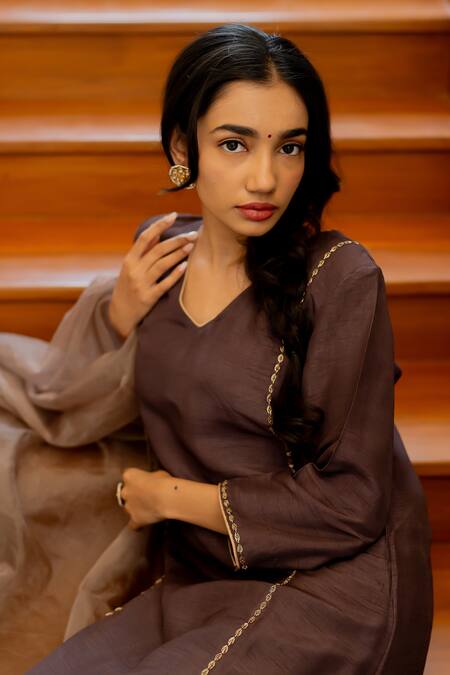 Buy_World of Sugandh_Brown Silk Diamonds, Embroidery V-neck Sharjah Kurta Pant Set_Online_at_Aza_Fashions