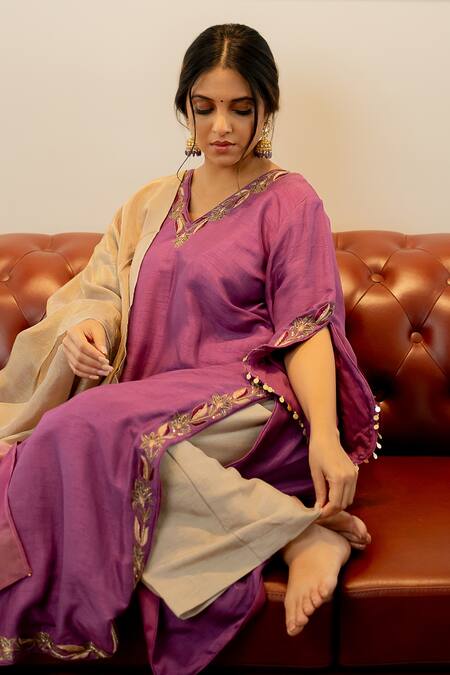 World of Sugandh_Purple Silk Embroidery V-neck Flora Vine Kurta Pant Set _Online_at_Aza_Fashions