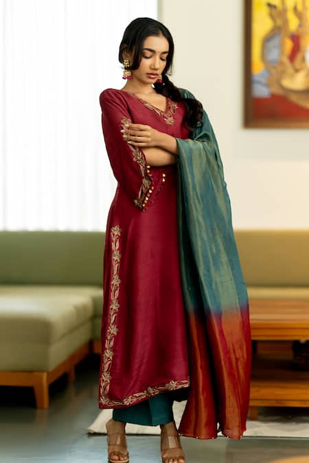 World of Sugandh Bloom Vine Embroidered Kurta Pant Set 