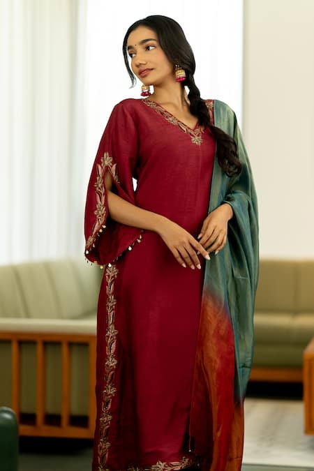 World of Sugandh_Pink Silk Embroidery V-neck Bloom Vine Kurta Pant Set _at_Aza_Fashions