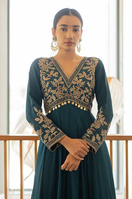 Buy World of Sugandh Blue Silk Embroidery V-neck Mughal Fleur Gown Online at Aza Fashions Buy_World of Sugandh_Blue Silk Embroidery V-neck Mughal Fleur Gown _Online_at_Aza_Fashions