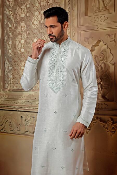 Buy Vanshik Green Silk, Viscose Mirrors, Embroidery Resham Kurta With Pant Online at Aza Fashions Buy_Vanshik_Green Silk, Viscose Mirrors, Embroidery Resham Kurta With Pant _Online_at_Aza_Fashions