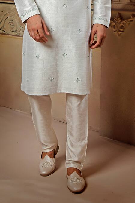 Shop Vanshik Green Silk, Viscose Mirrors, Embroidery Resham Kurta With Pant Online at Aza Fashions Shop_Vanshik_Green Silk, Viscose Mirrors, Embroidery Resham Kurta With Pant _Online_at_Aza_Fashions