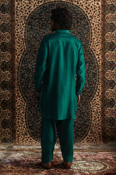 Charkhee Thread Placket Embroidered Pathani Kurta Set 