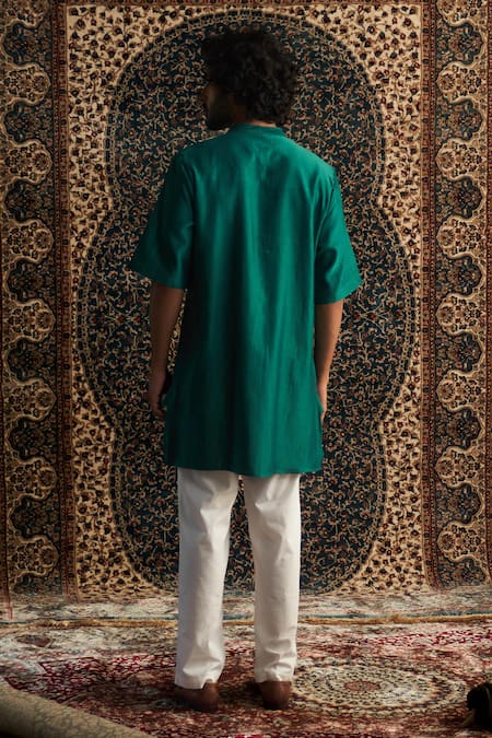 Charkhee Zardozi Embroidered Kurta Set 