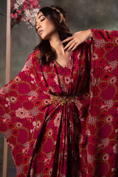 Mehak Murpana_Pink Crepe Zari, Sequins V-neck Bouquet Print Kaftan _Online_at_Aza_Fashions