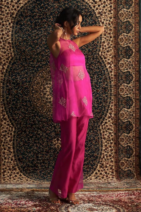 Buy Charkhee Pink Modal, Satin, Organza, Chanderi Diamonds, Embroidery Sheer Kurta Pant Set Online at Aza Fashions Buy_Charkhee_Pink Modal, Satin, Organza, Chanderi Diamonds, Embroidery Sheer Kurta Pant Set _Online_at_Aza_Fashions