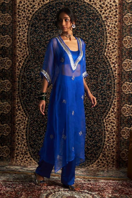 Shop Charkhee Blue Organza, Modal, Satin Embroidery V-neck Hand Sheer Kurta Pant Set Online at Aza Fashions Shop_Charkhee_Blue Organza, Modal, Satin Embroidery V-neck Hand Sheer Kurta Pant Set _Online_at_Aza_Fashions