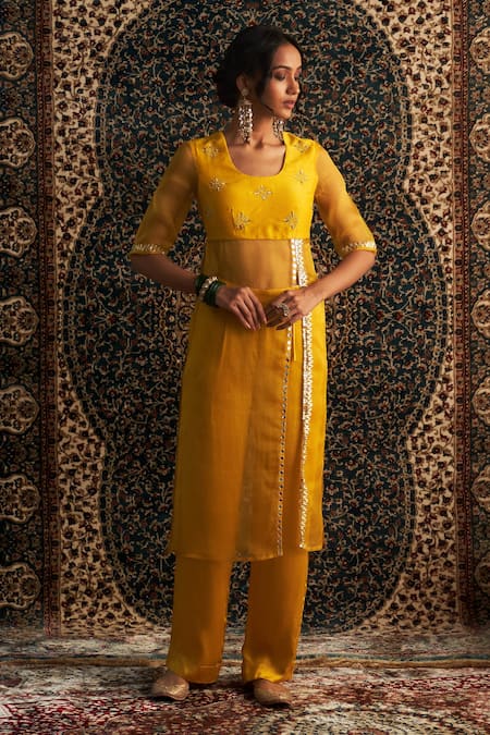 Charkhee Yellow Kurta Organza Embroidery Gota Patti Round Neck Butti Bodice With Pant 