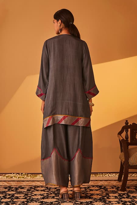 BO Tree Anjum Stripe Border Woven Kurta Set 