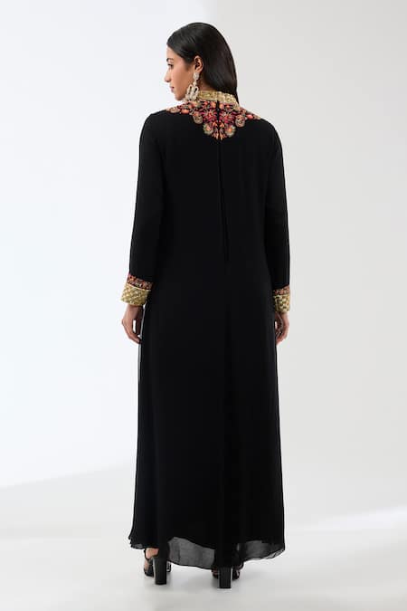 Rabani & Rakha Ayat Resham Yoke Embroidered Kurta Set 