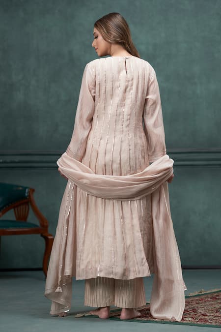 Shop Hirika & Dhruti Beige Chanderi Gota Patti, Embroidery Square Neck Lace Hand Kurta Set at Aza Fashions Shop_Hirika & Dhruti_Beige Chanderi Gota Patti, Embroidery Square Neck Lace Hand Kurta Set _at_Aza_Fashions