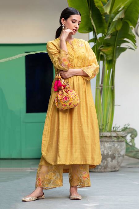Amyra Yellow Sequins, Embroidery Floral Potli Online at Aza Fashions Amyra_Yellow Sequins, Embroidery Floral Potli_Online_at_Aza_Fashions