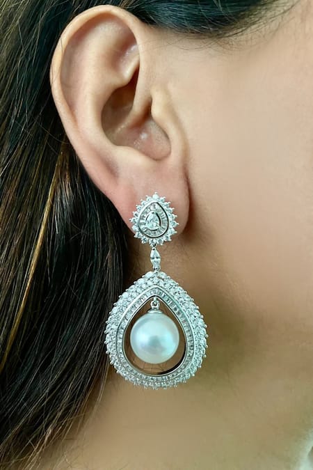 PRERTO Diamonte Pearl Embellished Drop Necklace Set 