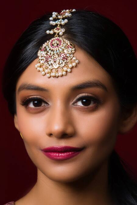 Shop_Queens Jewels_Peach Pearls, Crystals Regal Jadau Maangtikka _at_Aza_Fashions