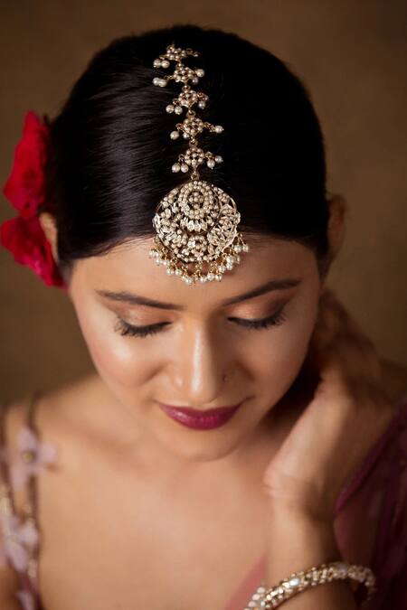 Queens Jewels_White Pearls Bridal Maangtikka _Online_at_Aza_Fashions