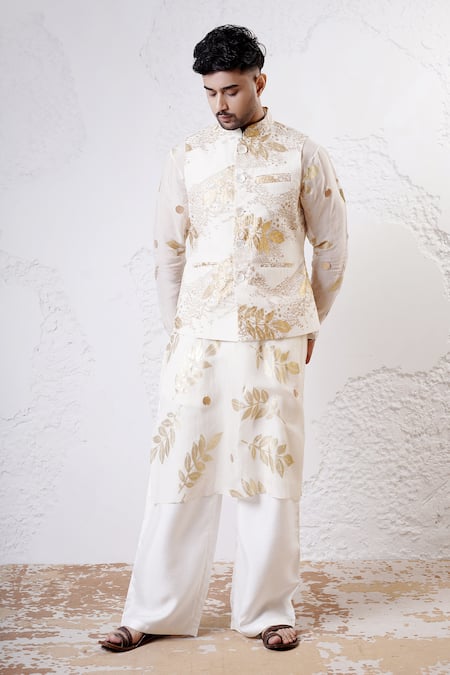 Shwetanga Ivory Crepe Foil Printed Bundi Kurta Set 