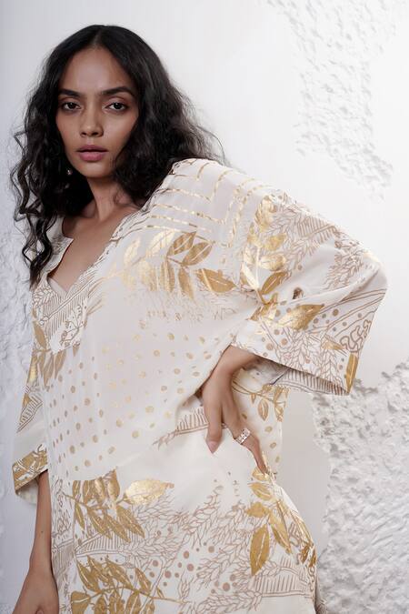 Buy_Shwetanga_Ivory Crepe Sequins, Beads V-neck Foil Print Kaftan And Pant Set 