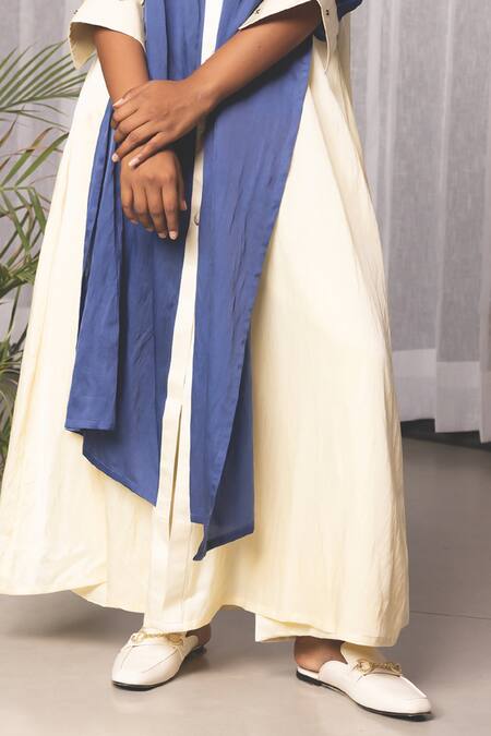 Studio Surbhi Cream Cotton, Silk Embroidery Collared Floral Panelled Kurta With Straight Pant Online at Aza Fashions Studio Surbhi_Cream Cotton, Silk Embroidery Collared Floral Panelled Kurta With Straight Pant _Online_at_Aza_Fashions