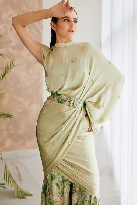 Studio Surbhi Green Georgette, Satin Tassels, Embroidery, Floral Print Flared Pant Saree Set Online at Aza Fashions Studio Surbhi_Green Georgette, Satin Tassels, Embroidery, Floral Print Flared Pant Saree Set _Online_at_Aza_Fashions