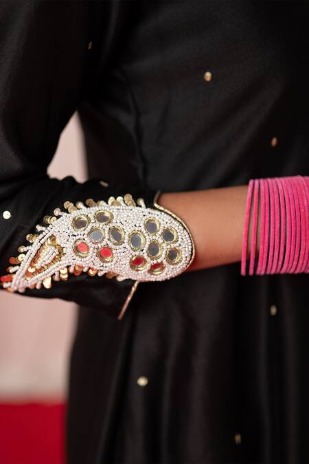 Chrkha Black Chanderi Silk Hand Embroidered Paisley Round A-line Kurta Pant Set at Aza Fashions Chrkha_Black Chanderi Silk Hand Embroidered Paisley Round A-line Kurta Pant Set _at_Aza_Fashions