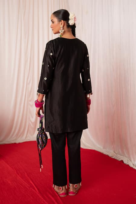 Shop Chrkha Black Cotton Satin, Chanderi Silk Paisley Hand Embroidered Short Kurta With Pant at Aza Fashions Shop_Chrkha_Black Cotton Satin, Chanderi Silk Paisley Hand Embroidered Short Kurta With Pant _at_Aza_Fashions